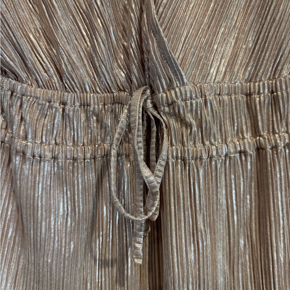 Abercrombie & Fitch Shimmering Gold Blouse - Picture 3 of 4
